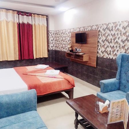 Hotel Vishal Palace Unnao Exterior foto