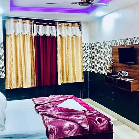 Hotel Vishal Palace Unnao Exterior foto